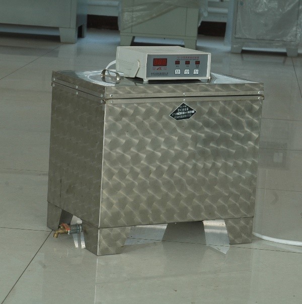 Acier inoxydable ciment Le ChaTéléphoneier boiling box/ciment bain d’eau
