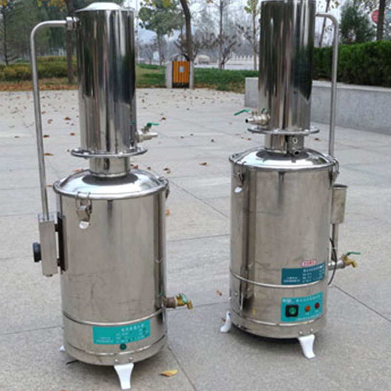 Distiller d’eau pour laboratoire