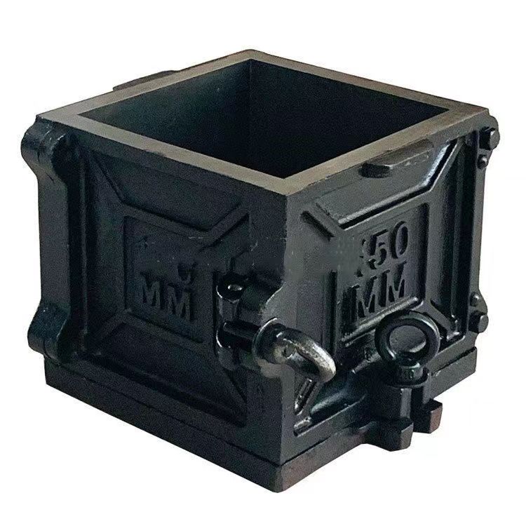 Moule cube en fonte 150MM