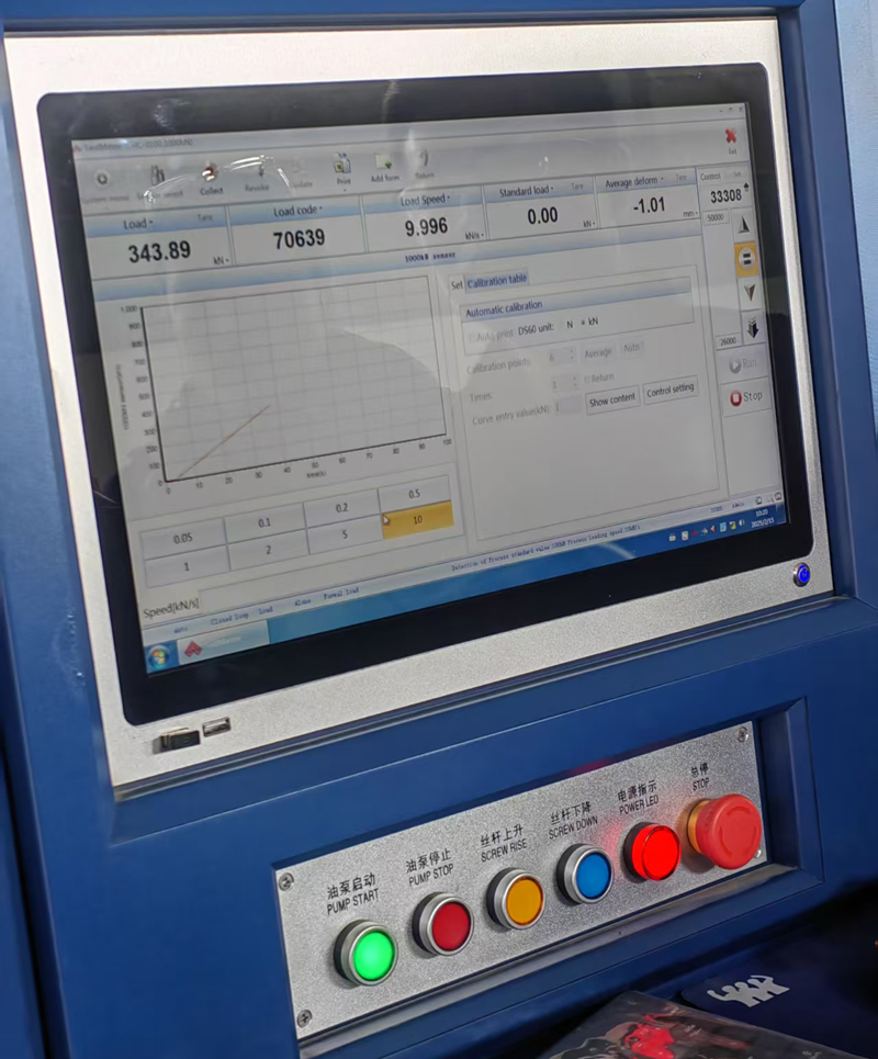 Machine de test universelle hydraulique