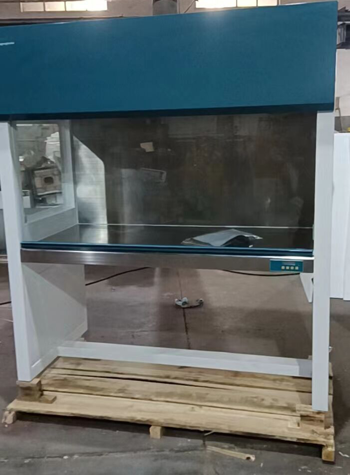 Bancs de flux laminaires verticaux
