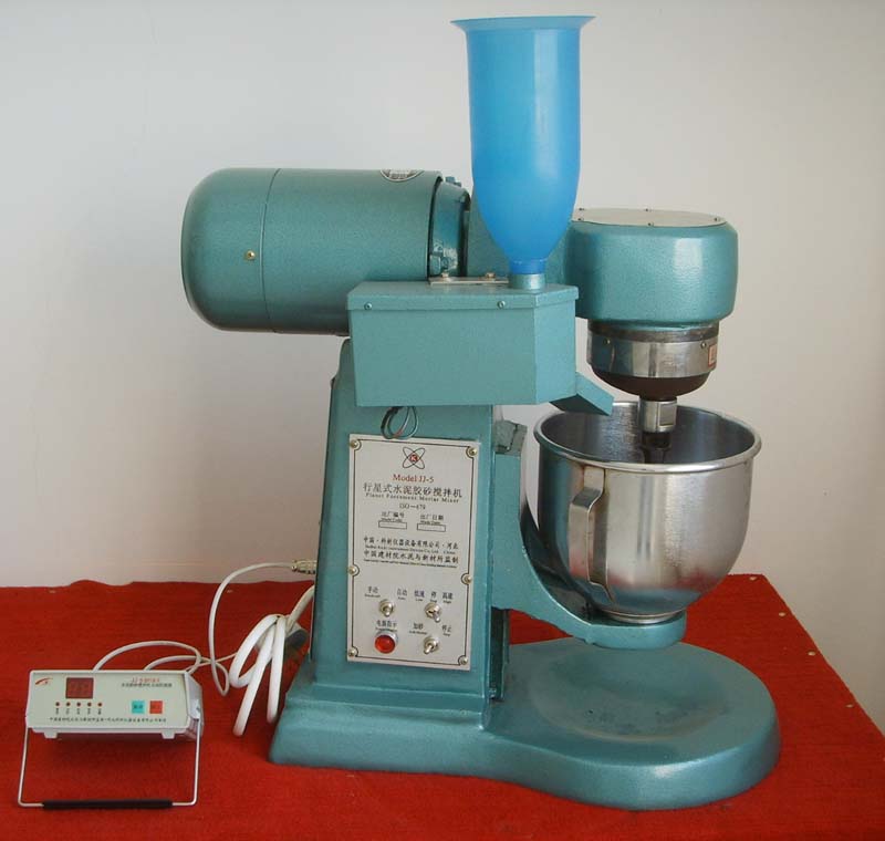 Mixer pour mélanger les mortiers