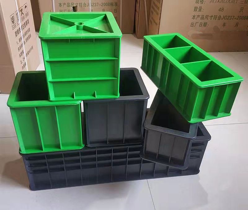 Moule à cube en béton